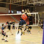 Dura derrota para el CDU Granada de voleibol masculino ante CV Valencia